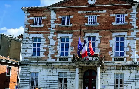 hotel de ville de caussade